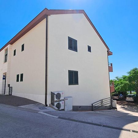 Apartments Vukovic Vanja Makarska Ngoại thất bức ảnh