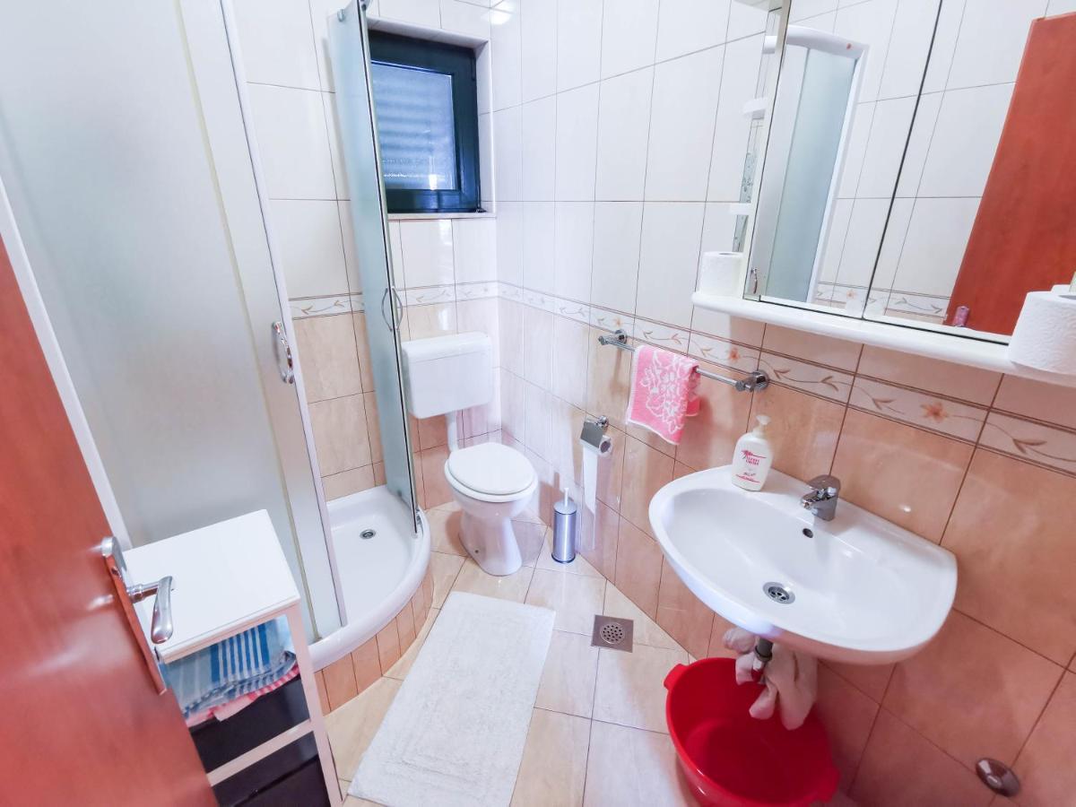 Apartments Vukovic Vanja Makarska Ngoại thất bức ảnh