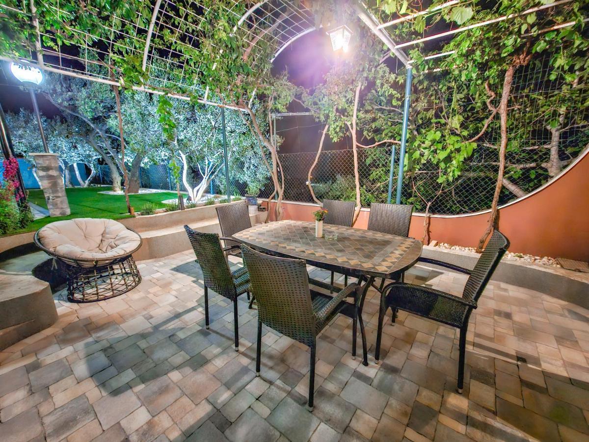 Apartments Vukovic Vanja Makarska Ngoại thất bức ảnh