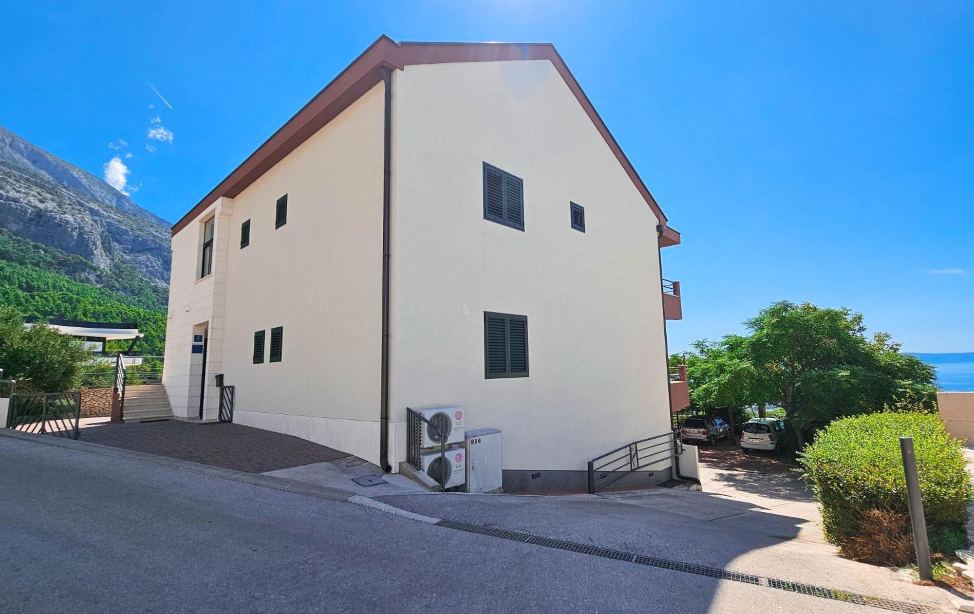 Apartments Vukovic Vanja Makarska Ngoại thất bức ảnh